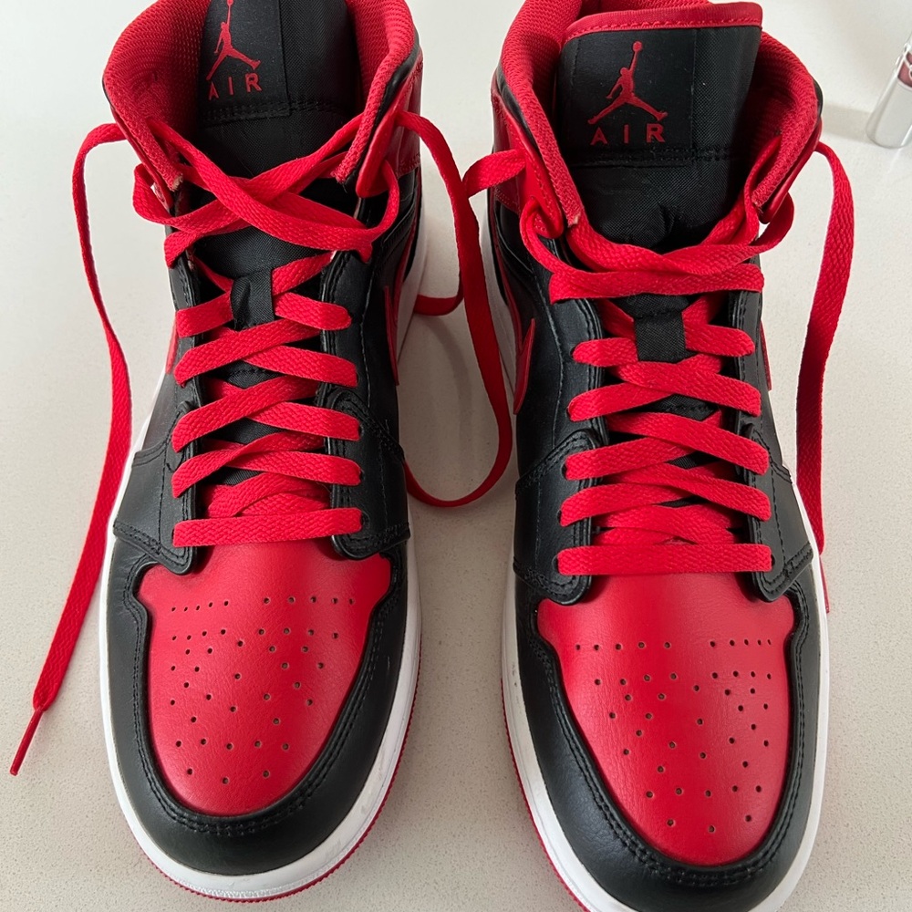 Jordan Men's Red and Black High-Top Sneakers